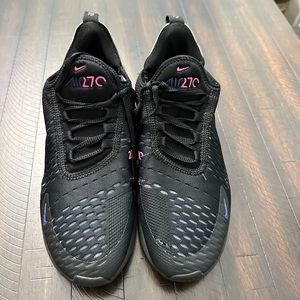 Nike Air 270 Size 5